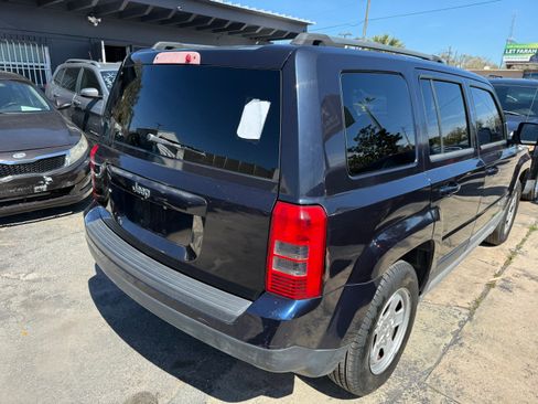 Used 2011 Jeep Patriot image 4