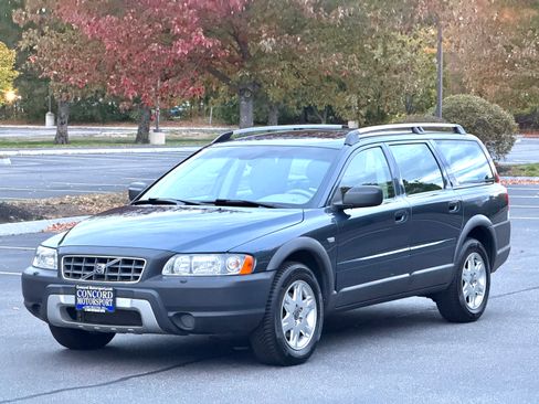 Used 2005 Volvo XC70 image 80