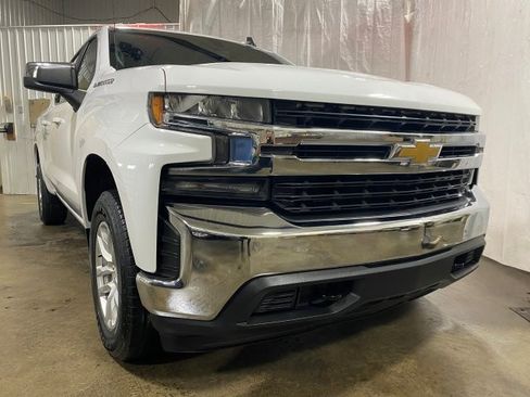Used 2021 Chevrolet Silverado 1500 LT AWD/4WD image 28