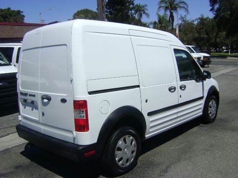 Used 2010 Ford Transit Connect XL FWD image 6