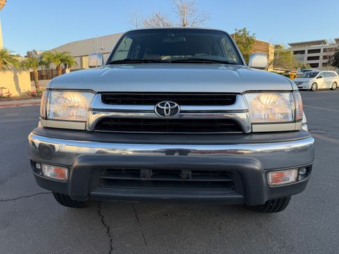 Used 2002 Toyota 4Runner SR5 image 10