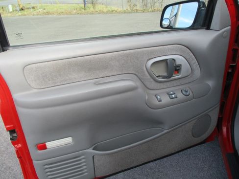 Used 1998 GMC Sierra 1500 SLE image 20