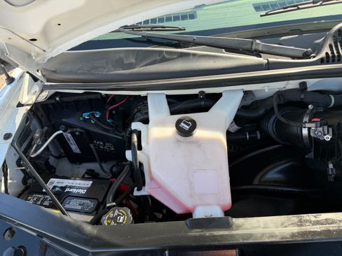 Used 2020 GMC Savana 2500 image 22