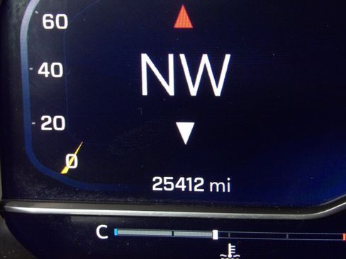 Used 2025 Chevrolet Silverado 1500 LT image 31