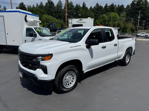 Used 2023 Chevrolet Silverado 1500 4x4 Double Cab W/T image 4