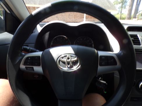 Used 2013 Toyota Corolla S Plus image 11