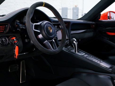 Used 2016 Porsche 911 GT3 RS image 36