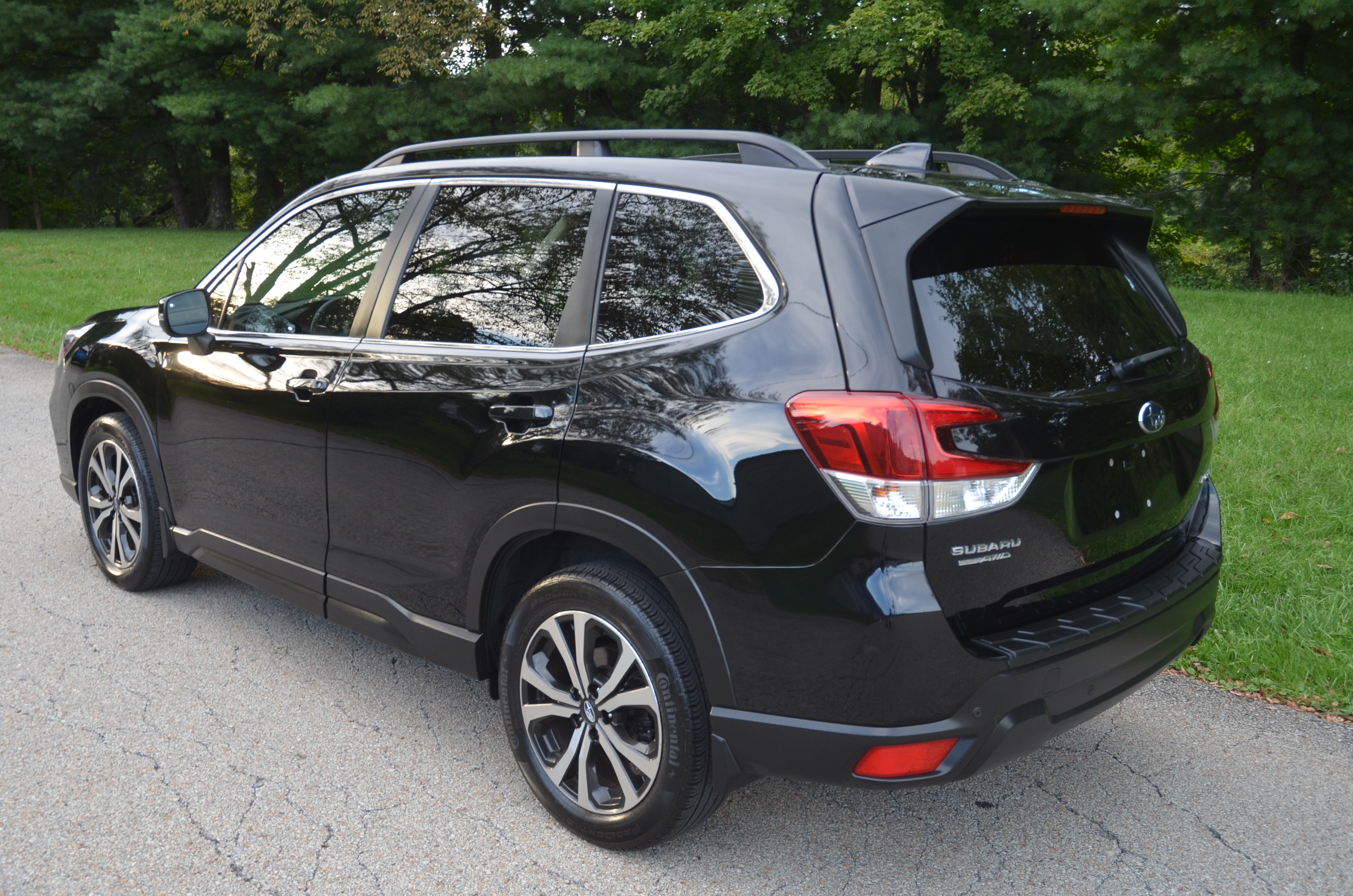 Used 2019 Subaru Forester Limited AWD/4WD image 3