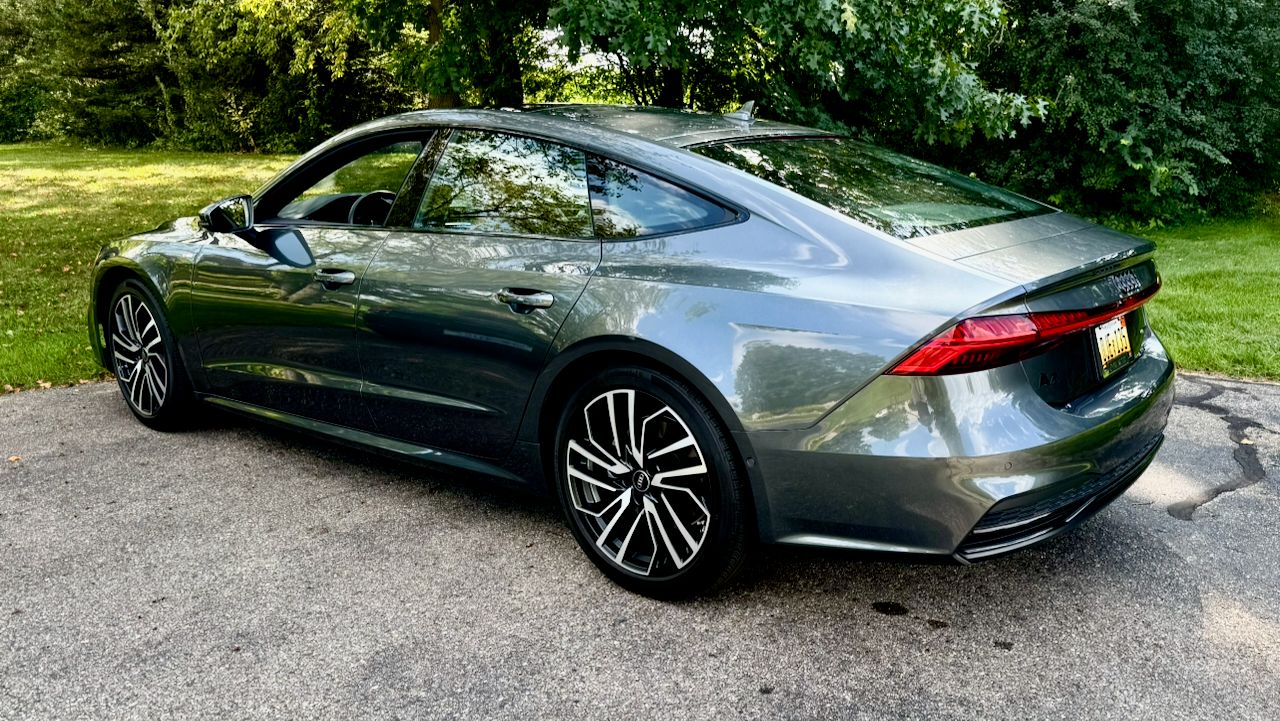 Used 2024 Audi A7 3.0T Premium Plus w/ S Line AWD/4WD image 14