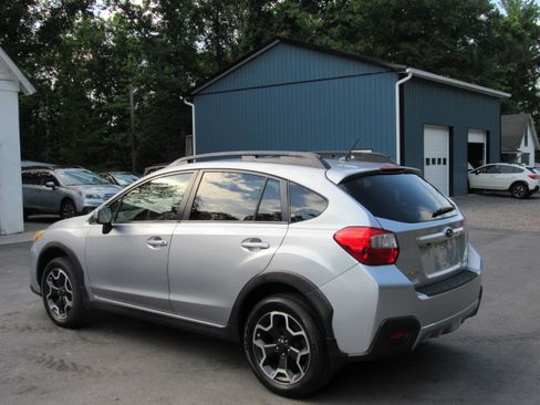 Used 2015 Subaru XV Crosstrek 2.0i Premium AWD/4WD image 4