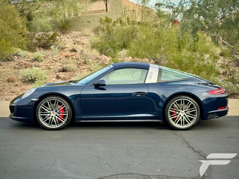 Used 2019 Porsche 911 Targa 4S image 40