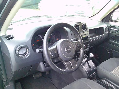 Used 2012 Jeep Patriot Latitude image 11