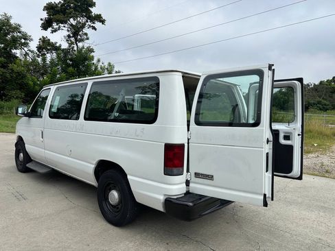 Used 2006 Ford E-150 and Econoline 150 XL image 24