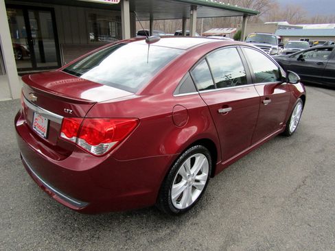 Used 2016 Chevrolet Cruze Limited LTZ image 3