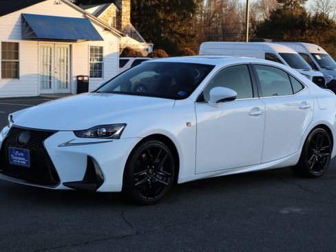 Used 2017 Lexus IS 300 F Sport image 3