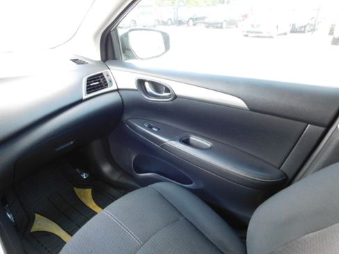 Used 2018 Nissan Sentra 1.8 S image 18