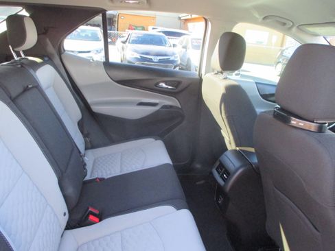 Used 2019 Chevrolet Equinox LT image 5