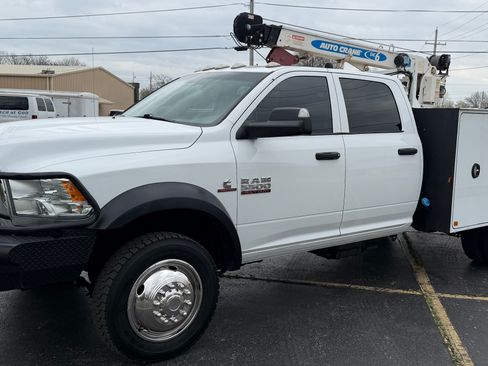 Used 2018 RAM 5500 Tradesman image 1