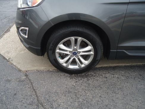 Used 2015 Ford Edge SEL image 3