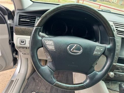 Used 2010 Lexus LS 460 image 11