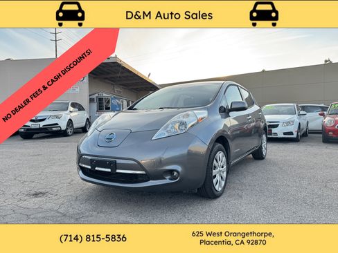 Used 2015 Nissan Leaf S image 1