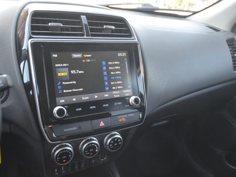 Used 2022 Mitsubishi Outlander Sport Black Edition AWD/4WD image 17