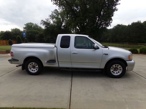 Used 2003 Ford F150 2WD SuperCab XLT image 6
