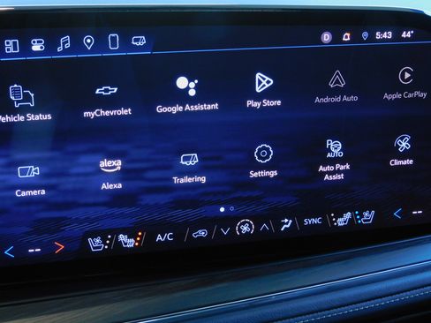 Used 2025 Chevrolet Tahoe Premier image 3