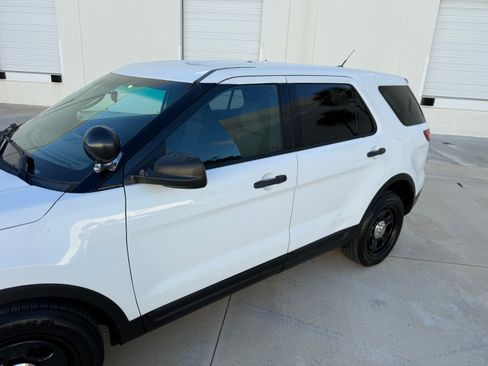 Used 2013 Ford Explorer image 23