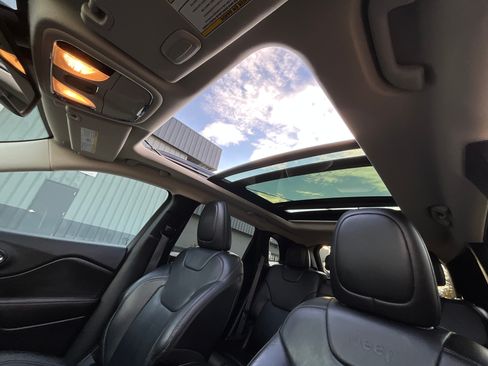 Used 2016 Jeep Cherokee High Altitude image 10