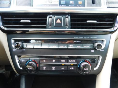 Used 2016 Kia Optima EX FWD image 23