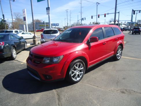 Used 2019 Dodge Journey GT image 1