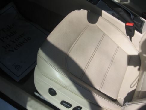 Used 2014 Volkswagen Passat 2.5 SE image 9