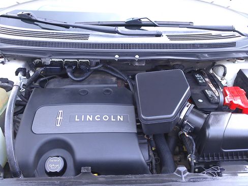 Used 2015 Lincoln MKX image 43