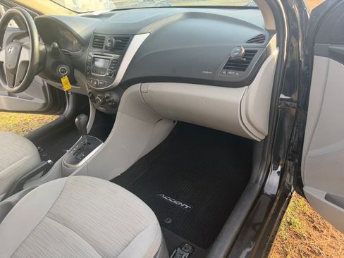 Used 2016 Hyundai Accent SE image 51