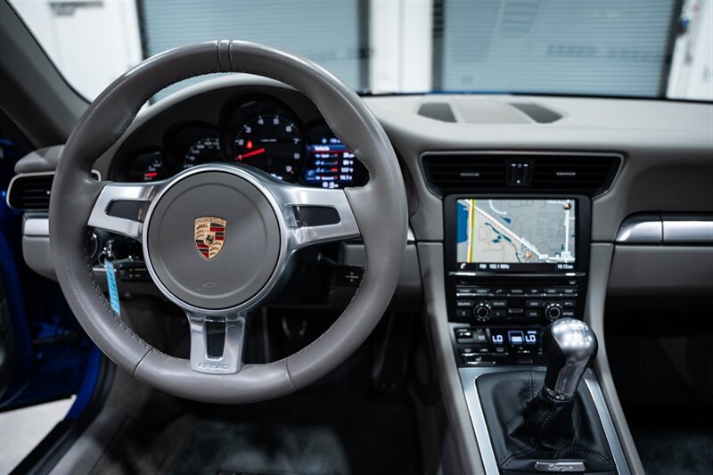 Used 2015 Porsche 911 Targa 4 AWD/4WD image 25