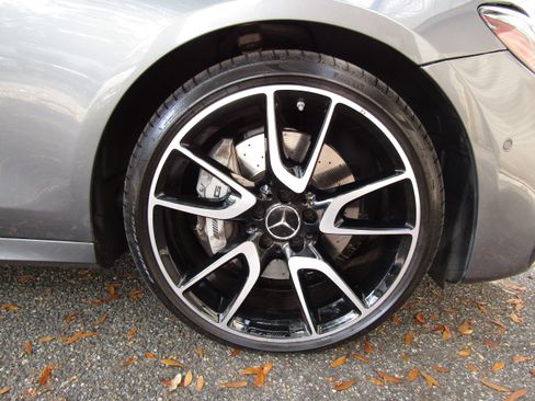 Used 2018 Mercedes-Benz E 43 AMG image 19