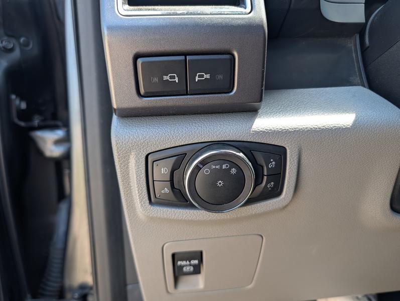 Used 2018 Ford F150 XLT AWD/4WD image 20