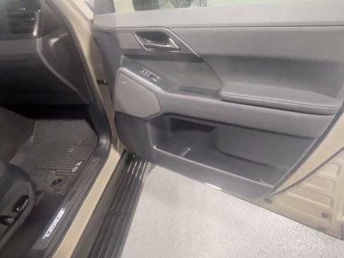 Used 2024 Lexus GX 550 image 14