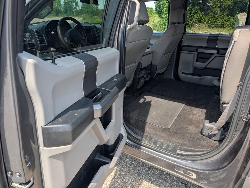 Used 2018 Ford F150 XLT AWD/4WD image 26