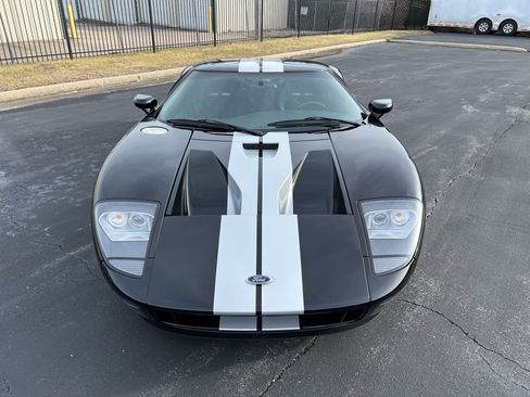 Used 2005 Ford GT image 16