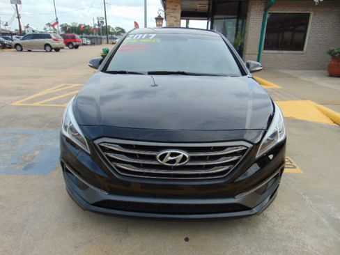 Used 2017 Hyundai Sonata Sport image 3