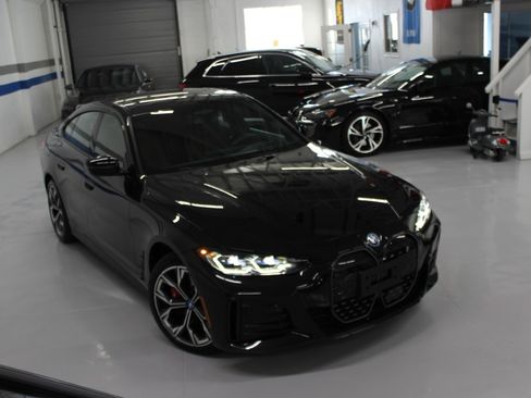 Used 2024 BMW i4 xDrive40i image 12