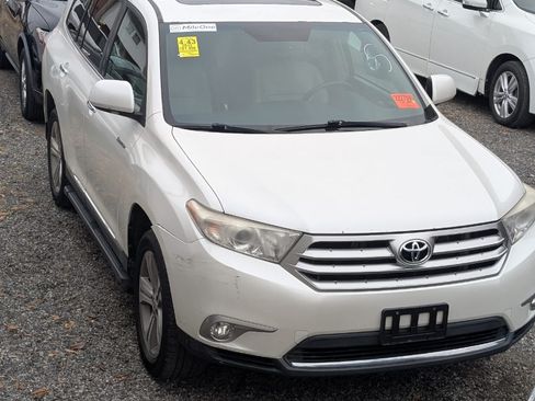 Used 2012 Toyota Highlander Limited image 9