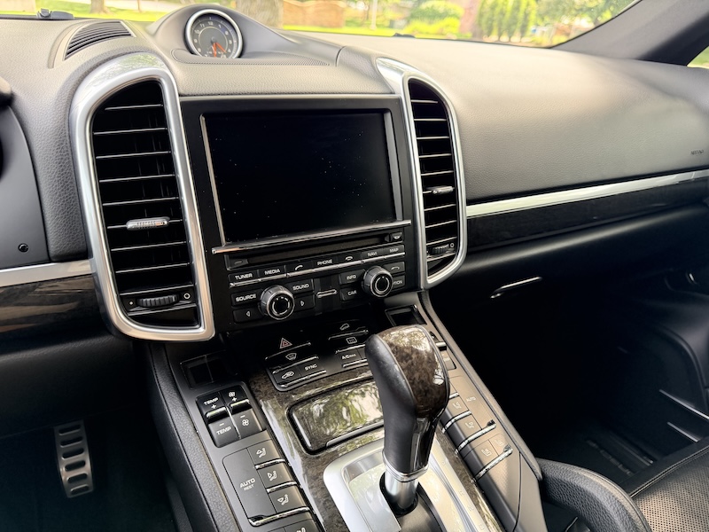 Used 2016 Porsche Cayenne S AWD/4WD image 21