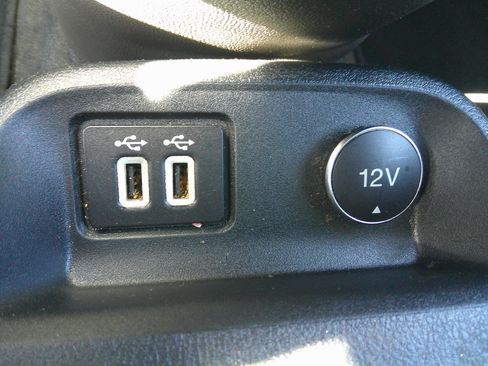 Used 2021 Ford Transit Connect XLT image 20