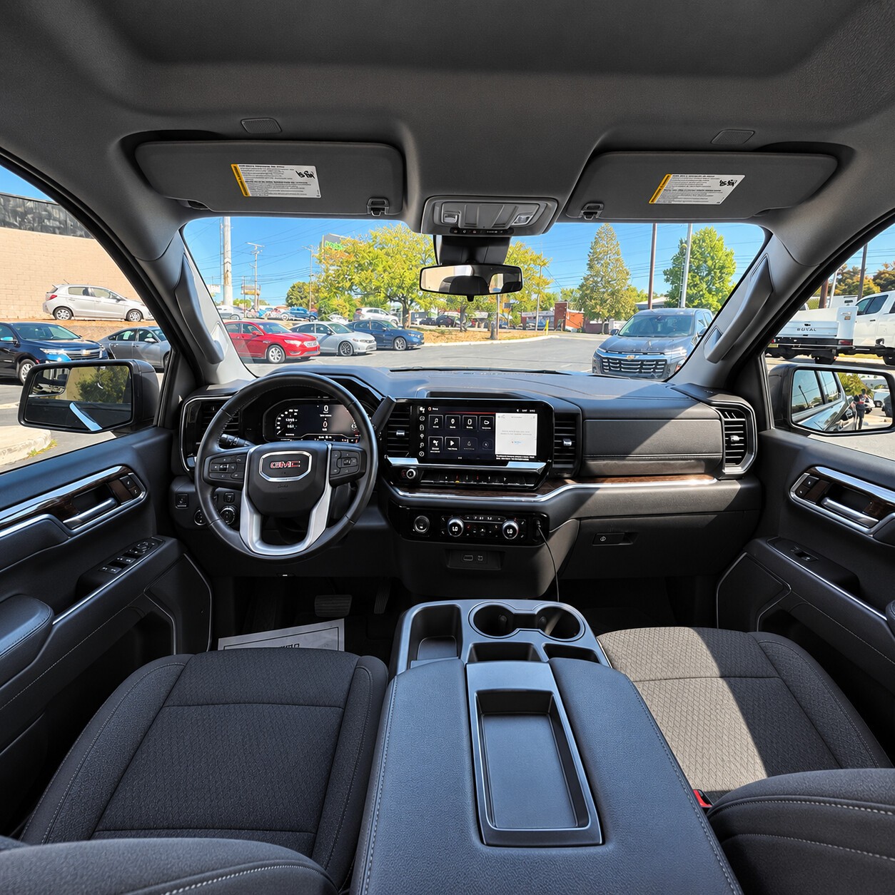 Used 2023 GMC Sierra 1500 4x4 Crew Cab Elevation image 4
