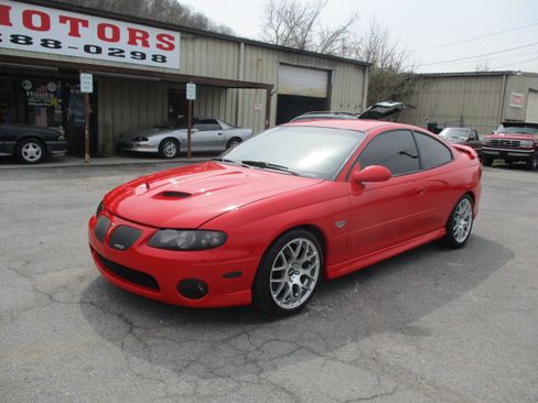 Used 2006 Pontiac GTO image 2