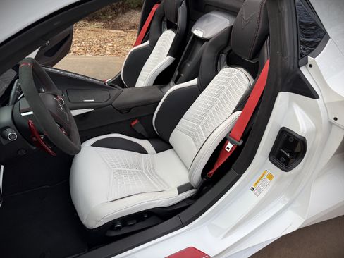 Used 2023 Chevrolet Corvette Premium Conv w/ 3LT image 28