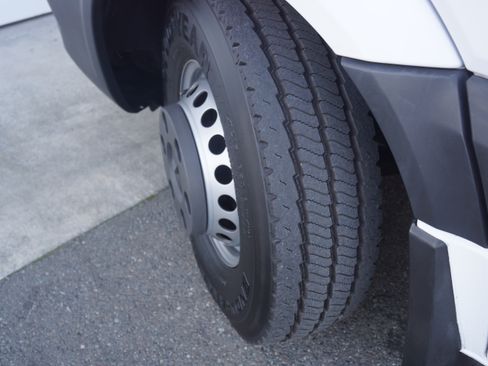 Used 2016 Mercedes-Benz Sprinter 3500 image 53